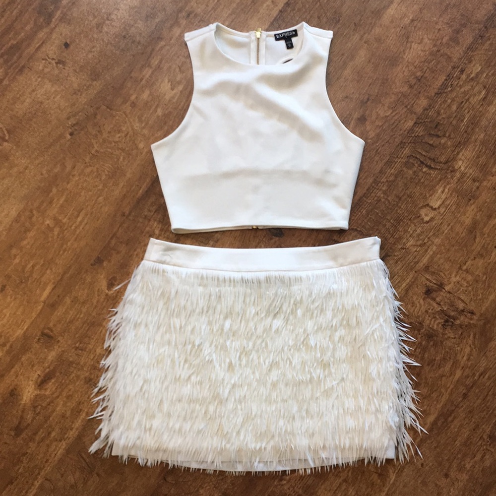 Express crop and ruffle mini skirt